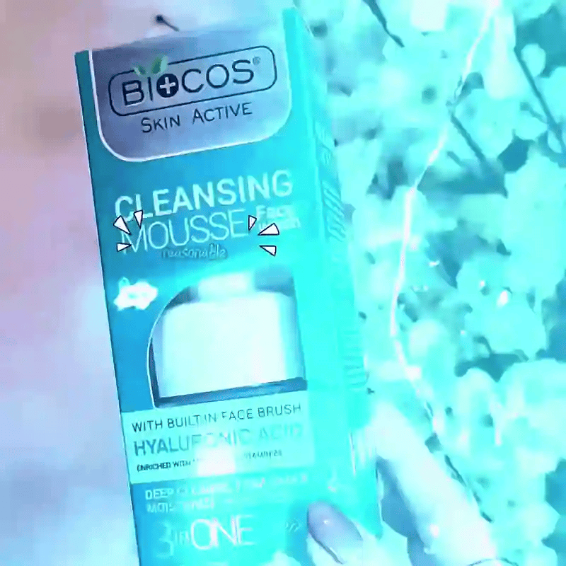 Hyaluronic Acid Face Wash Mousse - Hydrating Cleanser with Aloe Vera