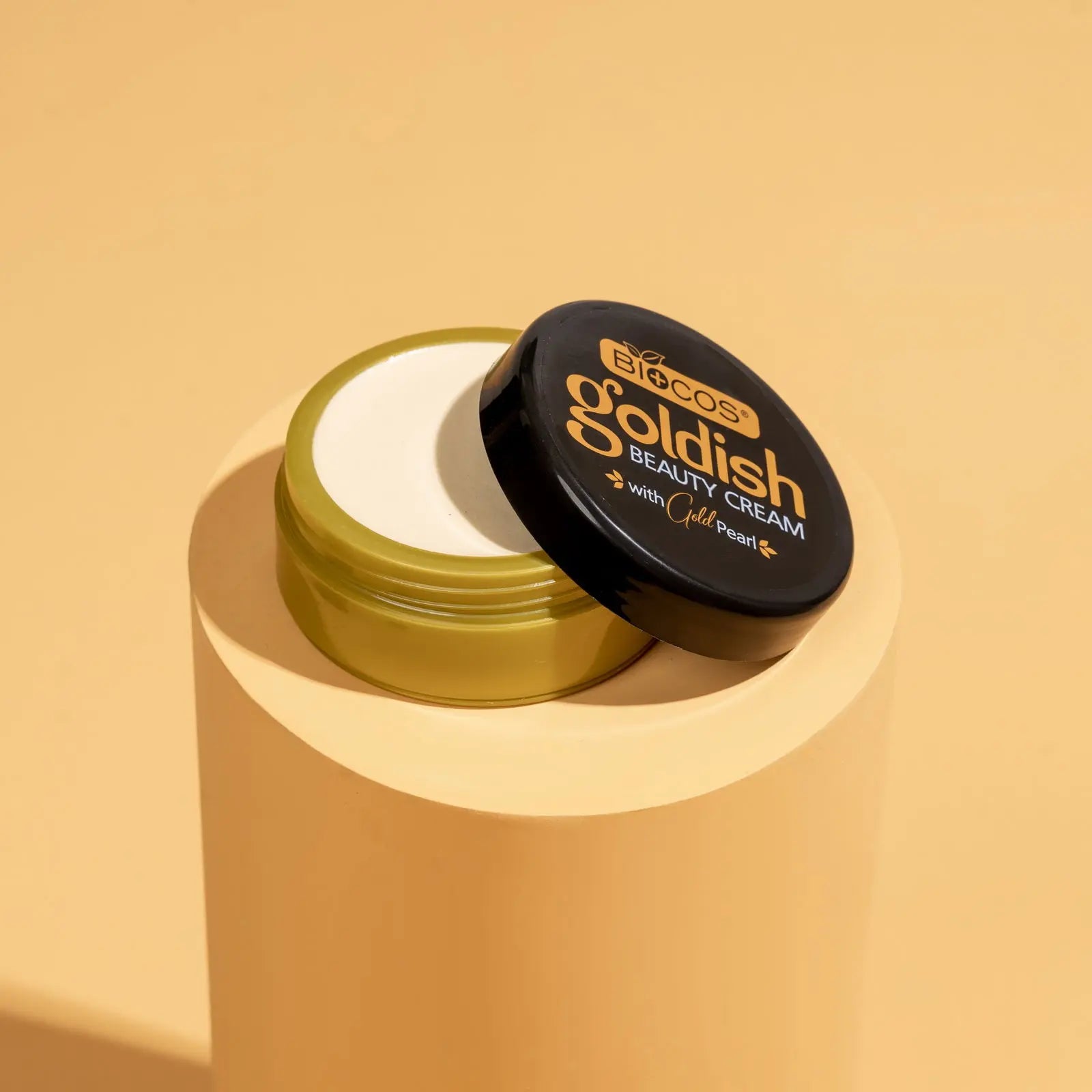 Goldish Beauty Cream – Improves Skin Texture, Reduces Fine Lines & Wrinkles, Boosts Collagen, with Alpha Arbutin, Kojic Acid, Gold Dust & Vitamin B  - 18gm